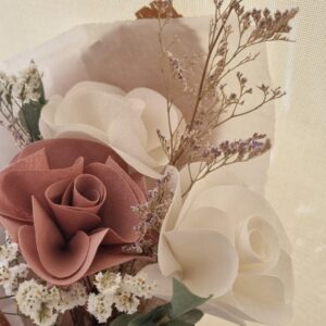 Alternative view of Ramo de 4 rosas
